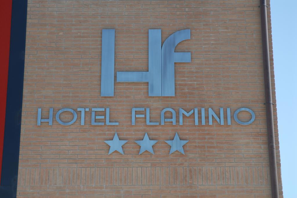 Hotel Flaminio Tavernelle Serrungarina Bagian luar foto